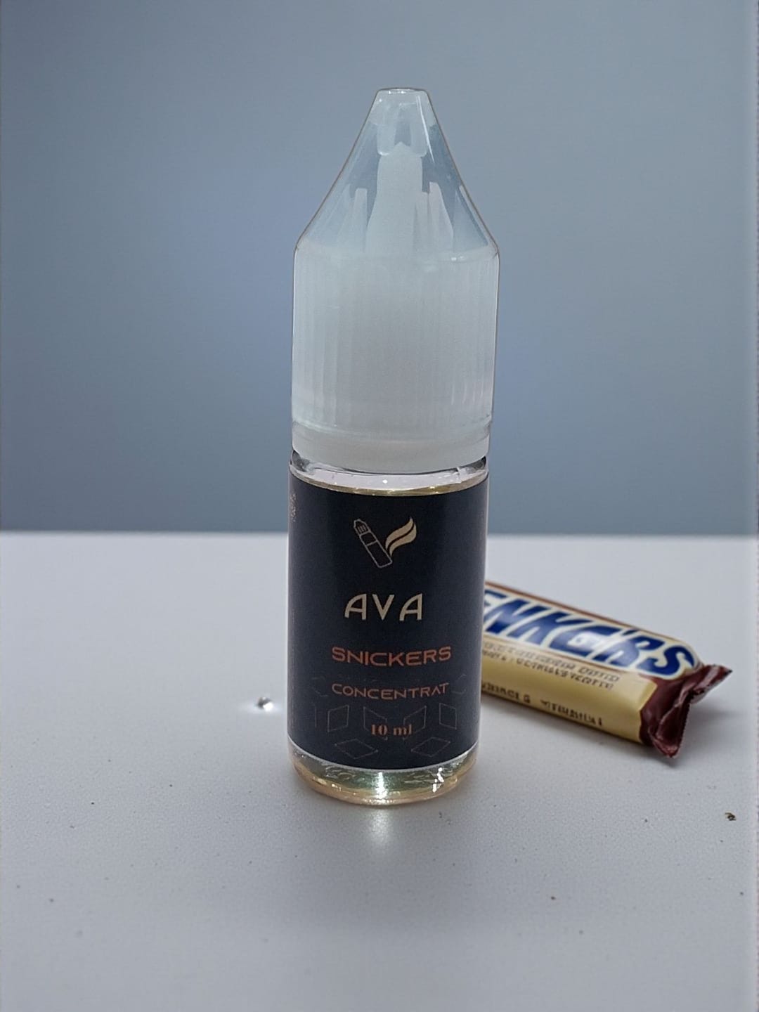 Descoperă aroma concentrată de Snickers – combinația irezistibilă de ciocolată, caramel și alune prăjite